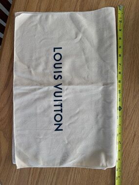 Louis Vuitton Cream Fabric Dust Bag with Navy Logo